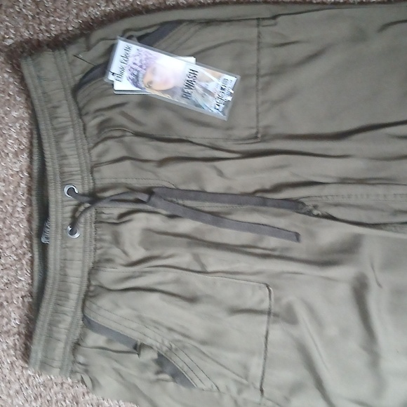 NWT Rewash Olive Green Jogger Pants Tilly Size Medium - Picture 3 of 16